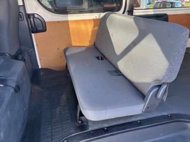 Toyota Hiace Van 6