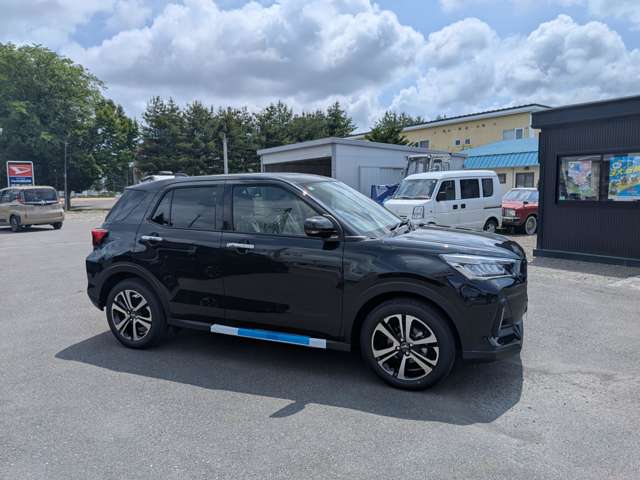 Daihatsu Rocky 8