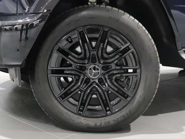 Mercedes-Benz G-Class 2
