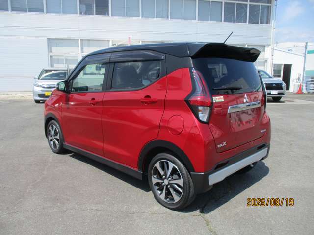 Mitsubishi eK X 12