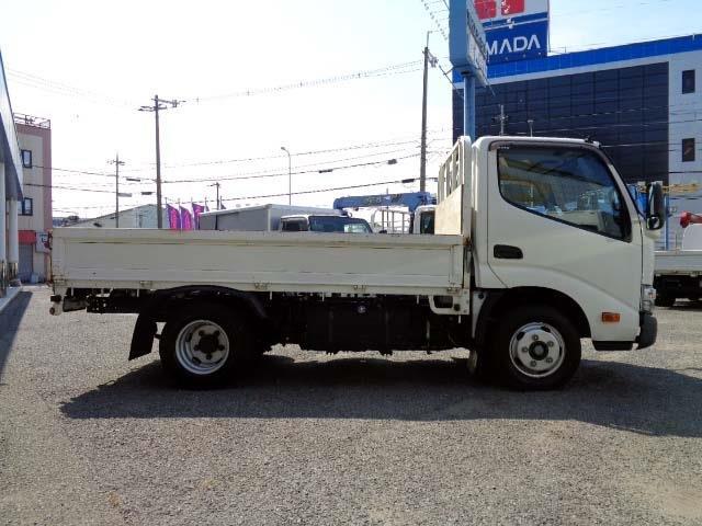 Hino Dutro 12