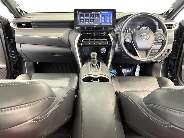 Toyota Harrier 3