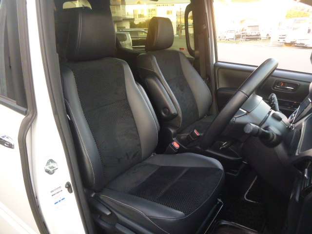 Toyota Voxy 5