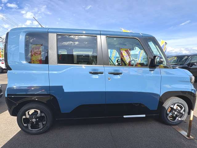 Mitsubishi Delica Mini 8