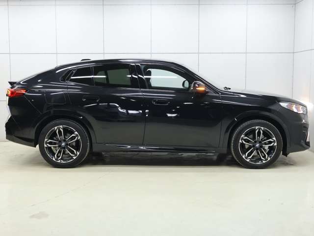 BMW X2 7