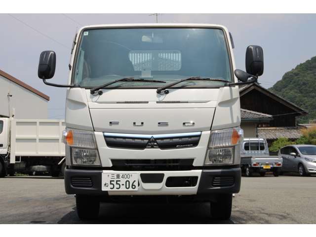 Mitsubishi Fuso Canter 2