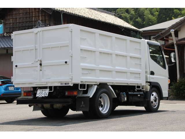Mitsubishi Fuso Canter 7