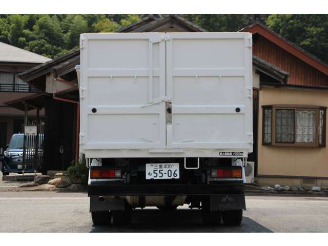 Mitsubishi Fuso Canter 8
