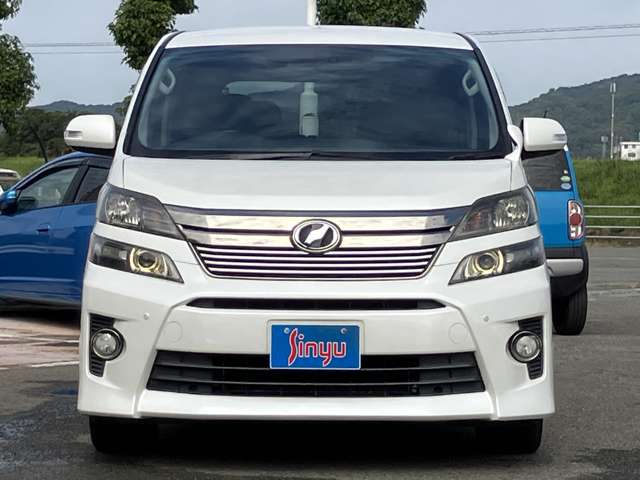 Toyota Vellfire 6
