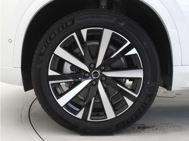 Volvo XC90 9