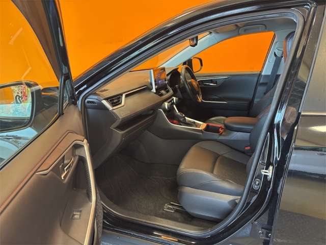 Toyota RAV4 6