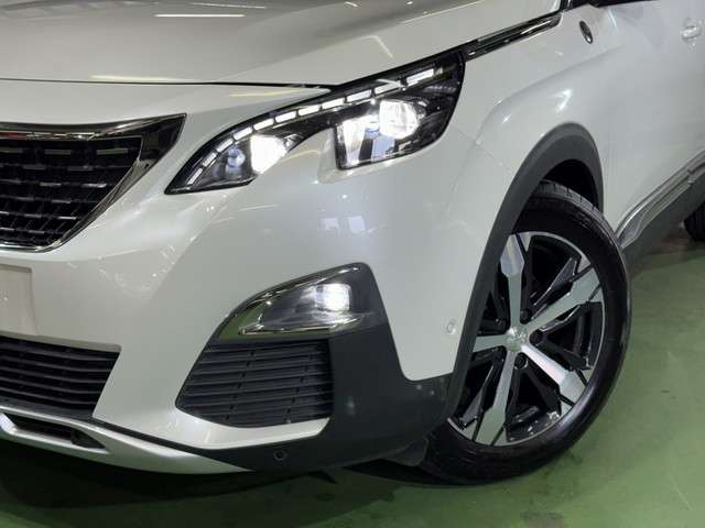 Peugeot 5008 3