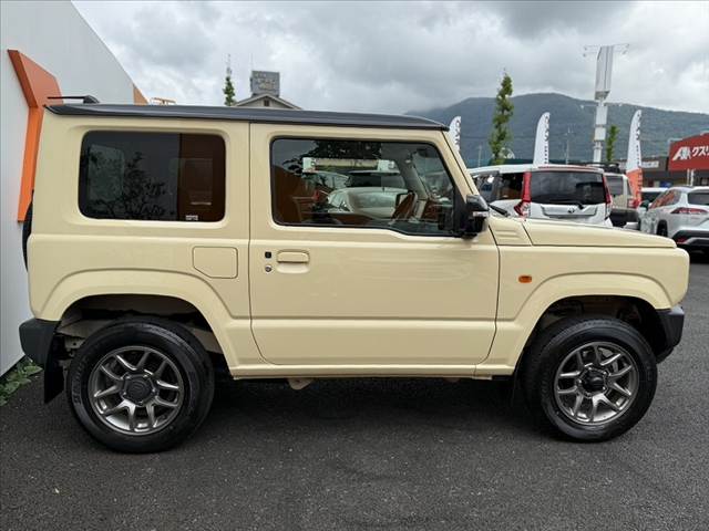 Suzuki Jimny 12