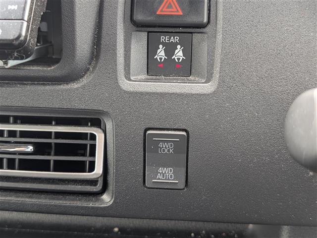 Daihatsu Atrai 8