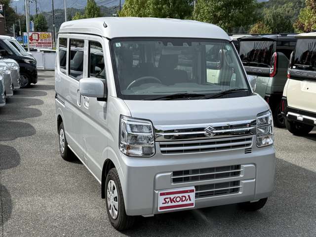 Suzuki Every 8