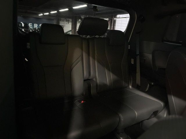 Toyota Alphard 11