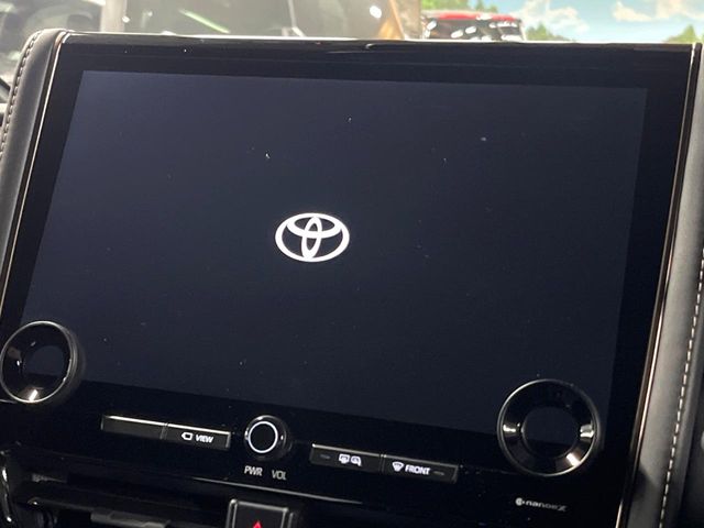 Toyota Alphard 6