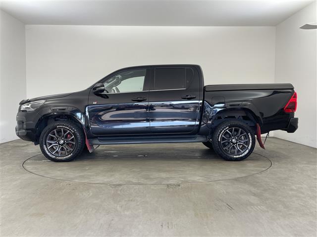 Toyota Hilux 8