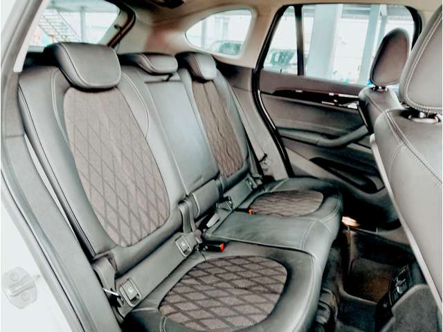 BMW X1 11