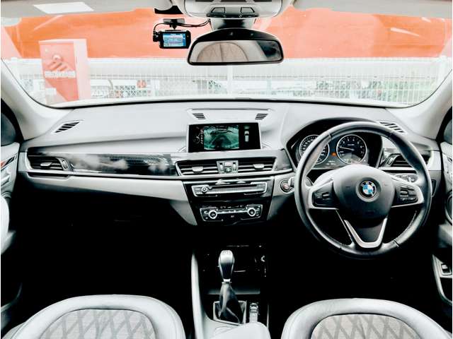 BMW X1 12