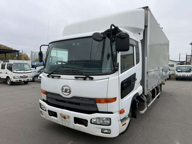 UD Trucks Condor 12