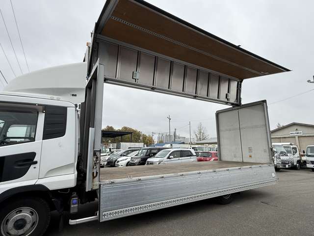 UD Trucks Condor 7