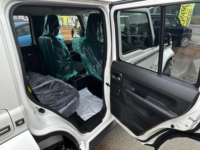 Suzuki Jimny Nomade 10