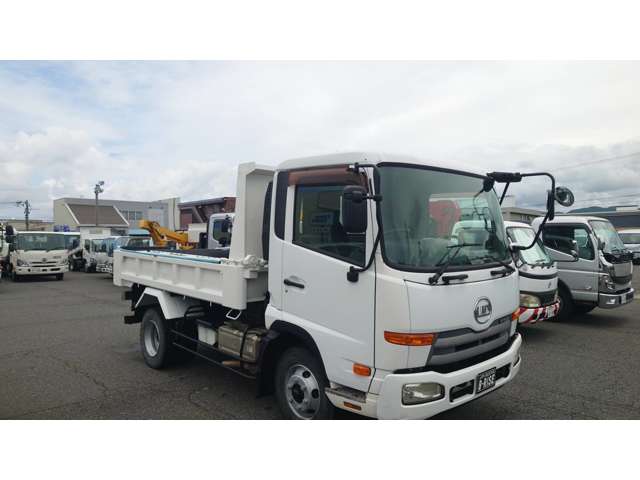 UD Trucks Condor 3