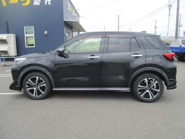 Daihatsu Rocky 4