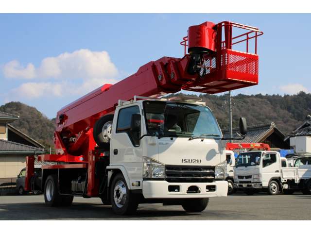 Isuzu Elf 11