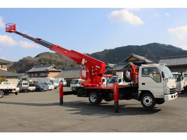 Isuzu Elf 5