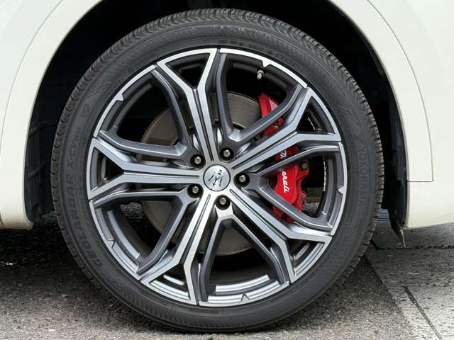 Maserati Levante 9