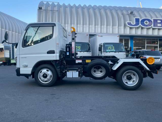 Mitsubishi Fuso Canter 7