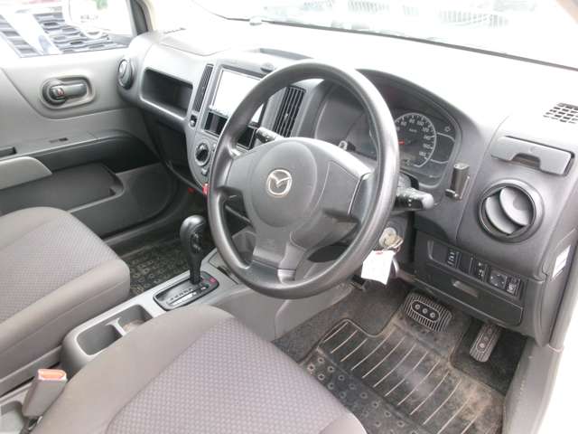 Mazda Familia Van 9