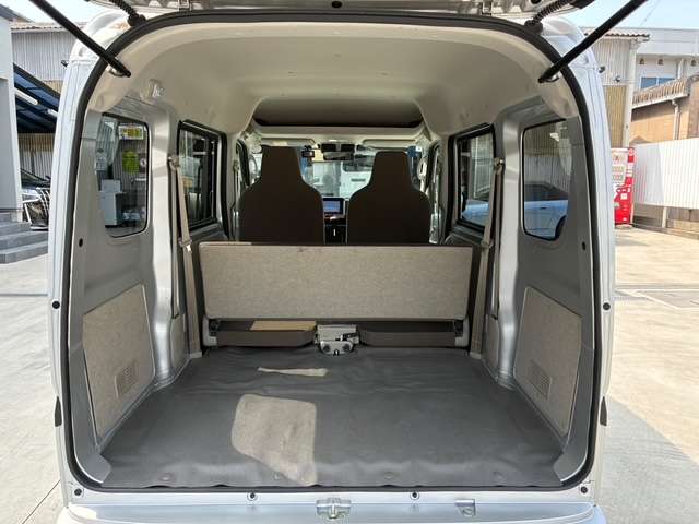 Nissan NV100 Clipper 11