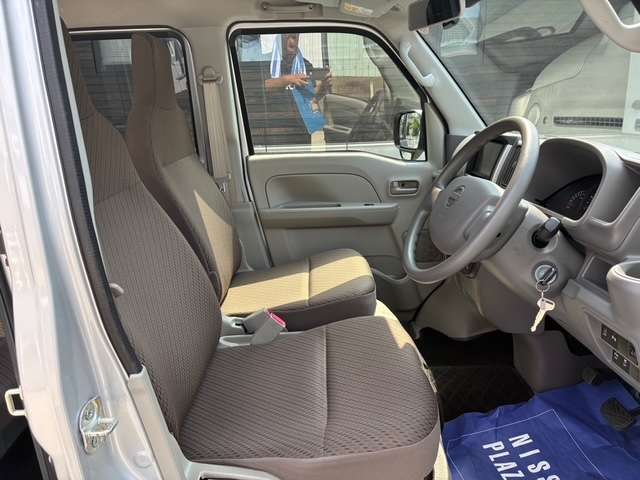 Nissan NV100 Clipper 12