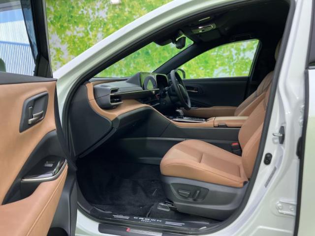 Toyota Crown Sport 8
