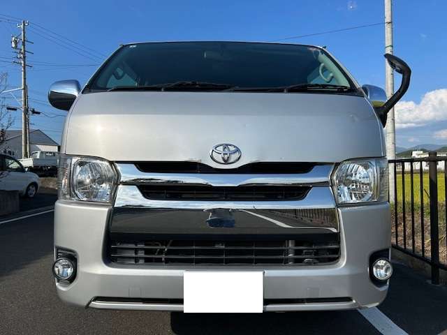 Toyota Hiace Van 2