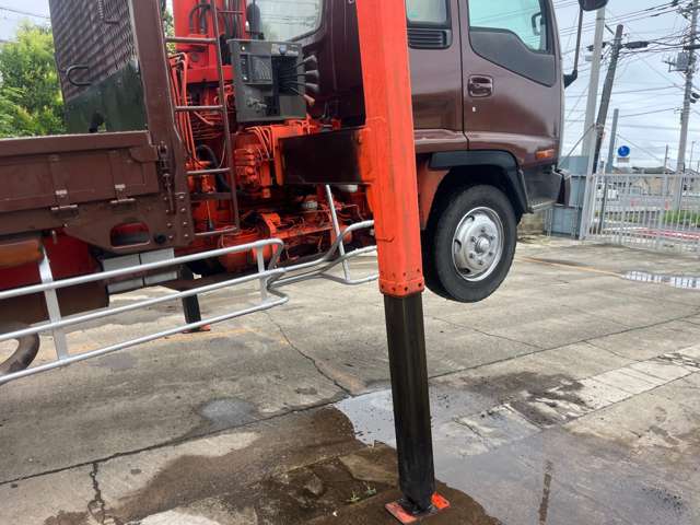 Isuzu Forward 9