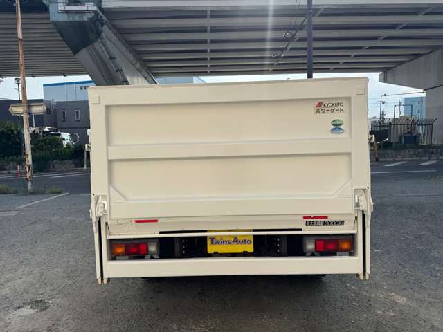 Mitsubishi Fuso Canter 6
