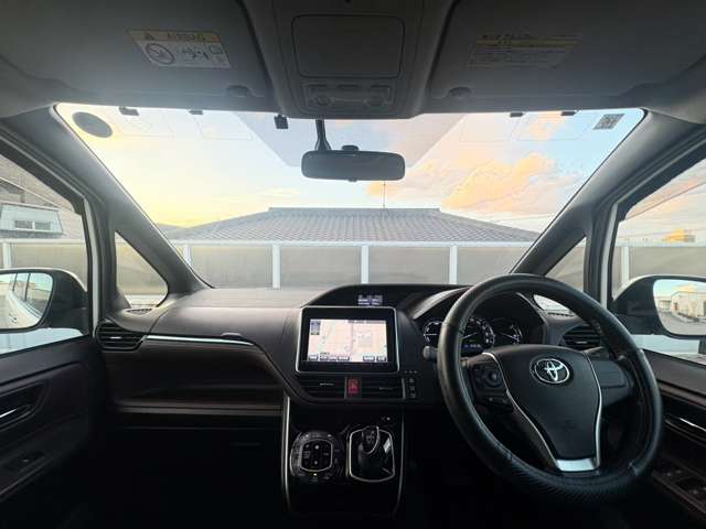 Toyota Esquire 12