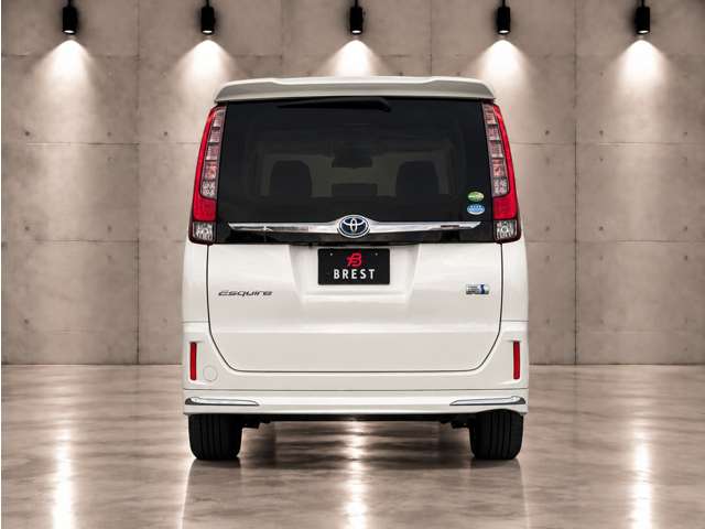 Toyota Esquire 10