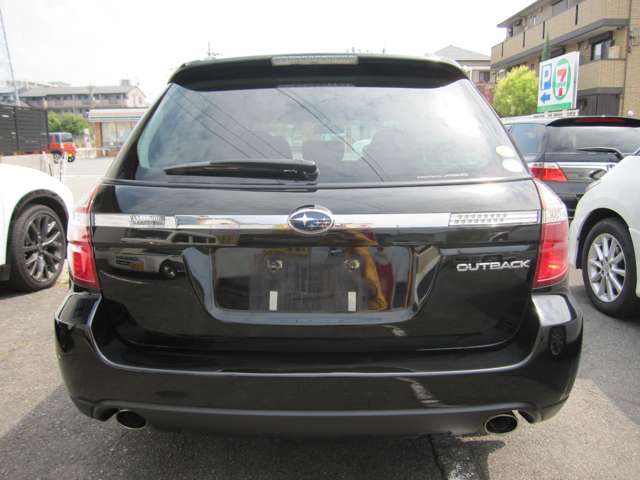 Subaru Legacy Outback 10