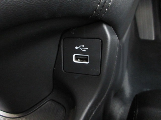 Honda ZR-V 11