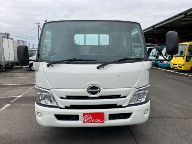 Hino Dutro 5