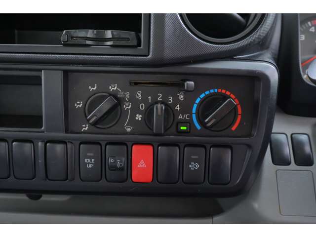 Toyota Toyoace 12