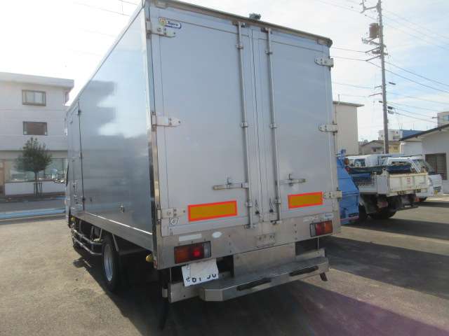 Mitsubishi Fuso Canter 2