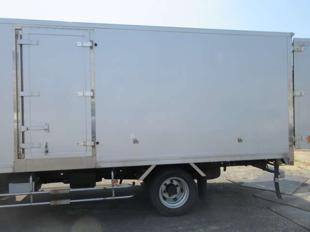 Mitsubishi Fuso Canter 7