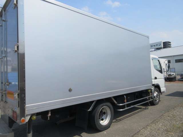 Mitsubishi Fuso Canter 8
