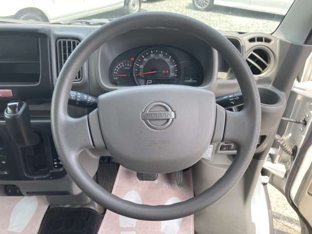 Nissan NV100 Clipper 11